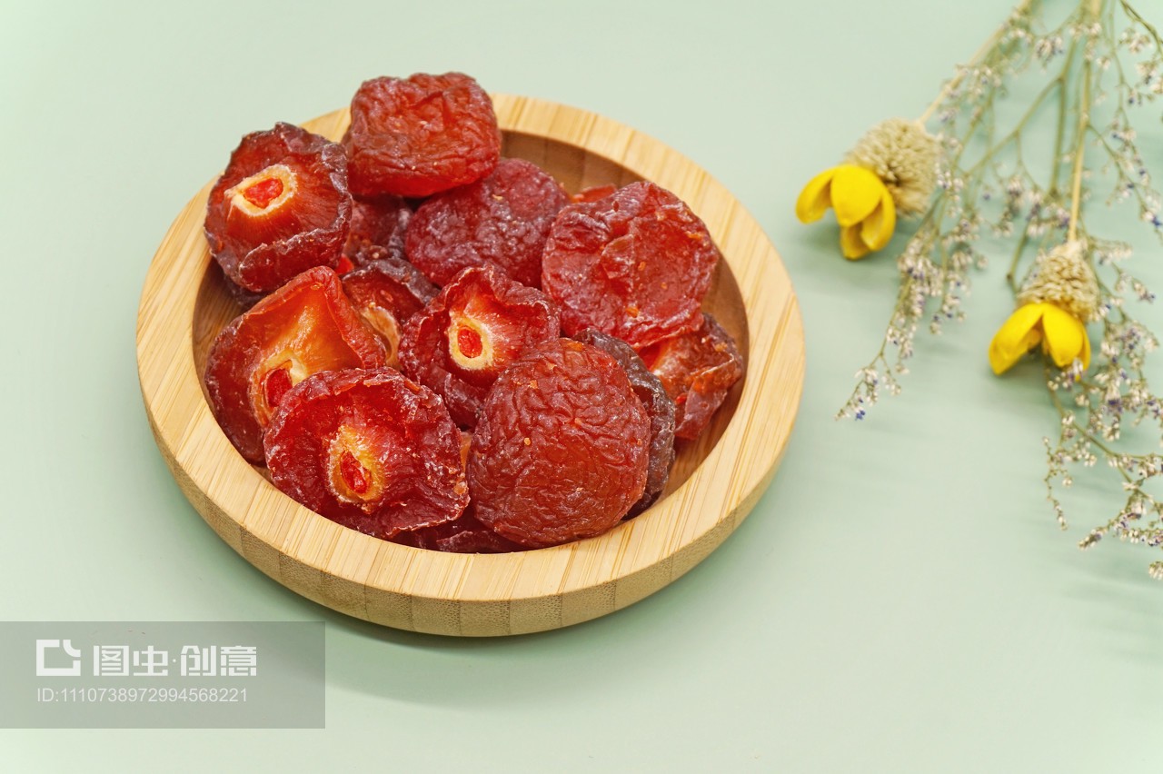 綠意盎然中的酸甜記憶 果脯半邊梅話梅蜜餞品鑒
